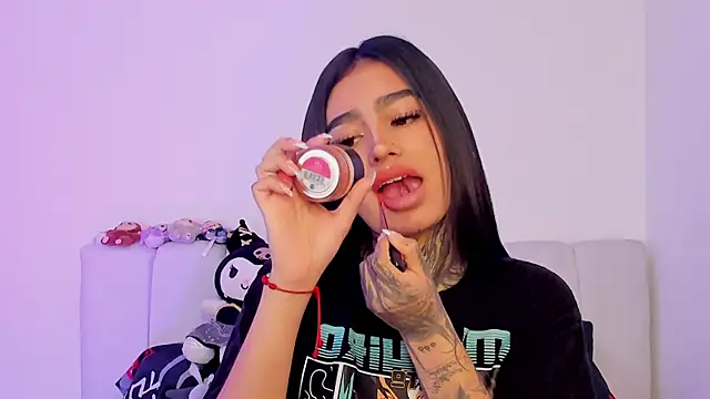 shadowcatt  online show from 25, 4, 2026