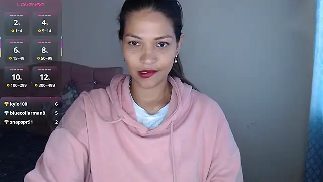 makennaa  online show from 4, 11, 2025