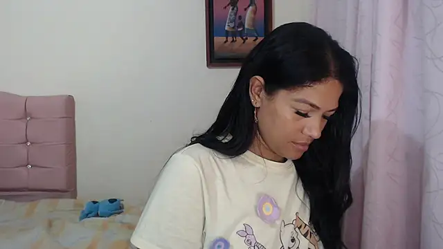 makennaa  online show from 15, 4, 2026