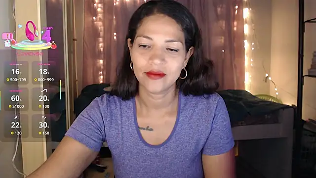 makennaa  online show from 10, 10, 2025