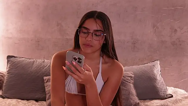 Nicky and Blake online show from 8, 3, 2026