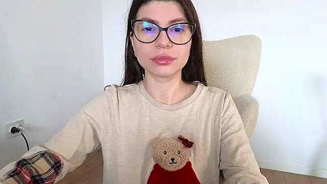 Jullyenn3 online show from 16, 2, 2025