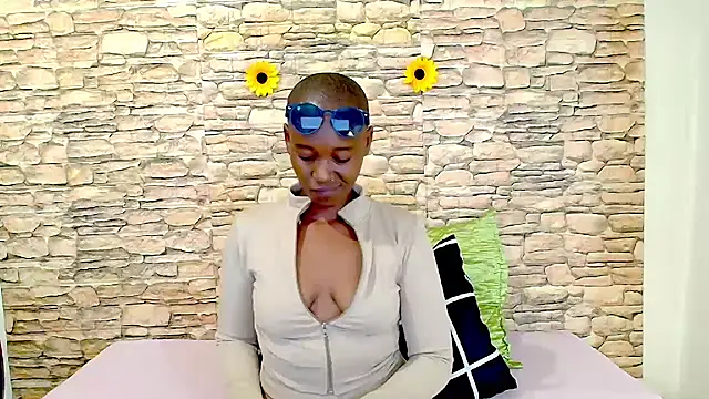 Snapshot of EbonyOlive69 chatting on 15, 5, 2026 EbonyOlive69 online show from 15, 5, 2026