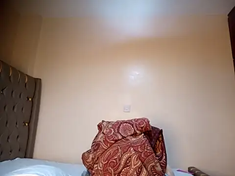 Pretty tiffany online show from 22, 11, 2025