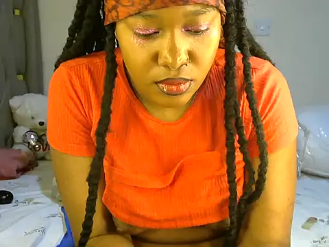 Pretty tiffany online show from 12, 10, 2025