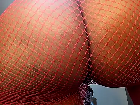 Pretty tiffany online show from 5, 11, 2025