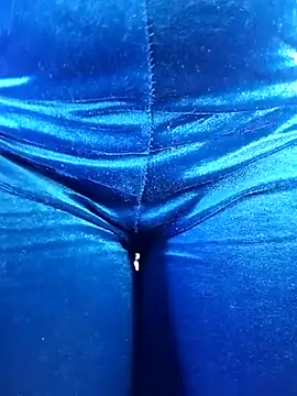 Pretty tiffany online show from 26, 10, 2025