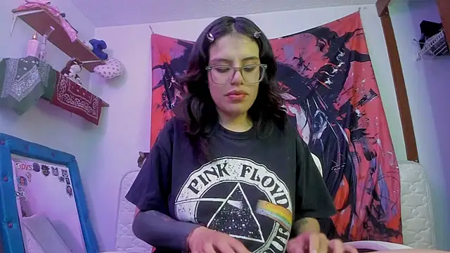Lucyfx666 online show from 2, 6, 2026