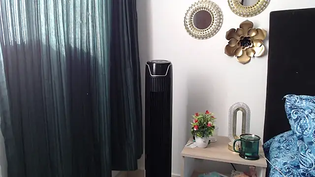 TatianaMonteross online show from 10, 3, 2026