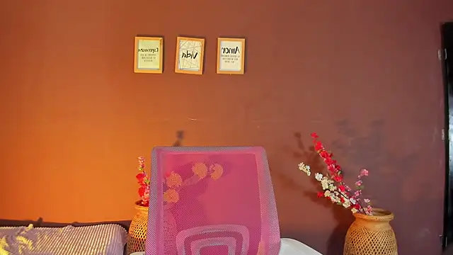 Snapshot of wini_fer chatting on 20, 11, 2025 wini fer online show from 20, 11, 2025