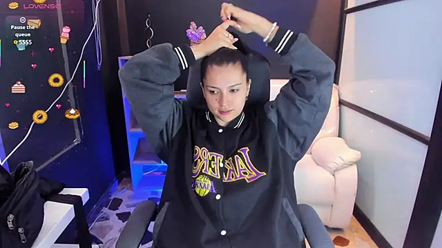 Snapshot of TifanyWhite_ chatting on 20, 3, 2025 TifanyWhite online show from 20, 3, 2025