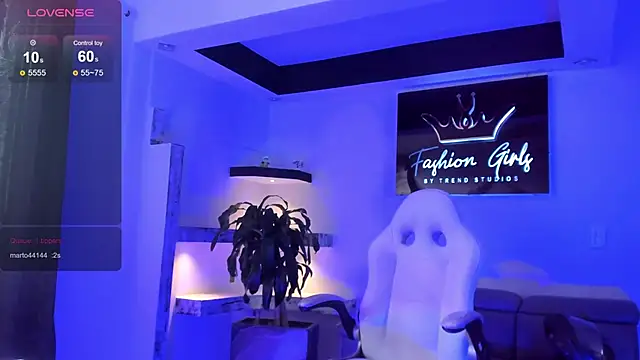 Snapshot of TifanyWhite_ chatting on 13, 2, 2025 TifanyWhite online show from 13, 2, 2025