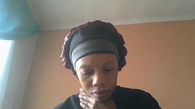Snapshot of NAUGHTYSHALOTXX chatting on 25, 5, 2026 NAUGHTYSHALOTXX online show from 25, 5, 2026