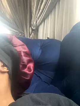 NAUGHTYSHALOTXX online show from 14, 10, 2025