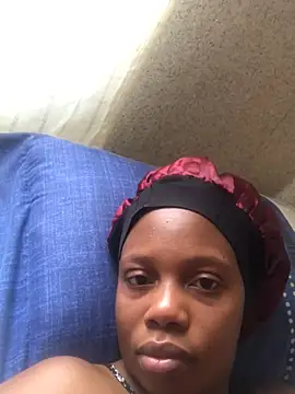 NAUGHTYSHALOTXX online show from 25, 12, 2024