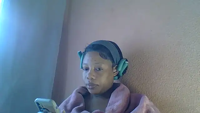 NAUGHTYSHALOTXX online show from 17, 6, 2026
