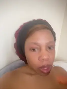 NAUGHTYSHALOTXX online show from 23, 7, 2026
