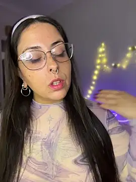 Mizztikaa online show from 20, 4, 2026