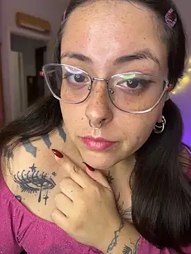 Mizztikaa online show from 9, 4, 2026