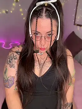 Snapshot of Mizztikaa chatting on 6, 6, 2026 Mizztikaa online show from 6, 6, 2026