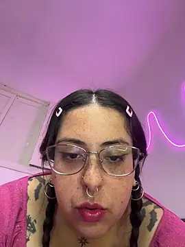 Mizztikaa online show from 25, 2, 2026