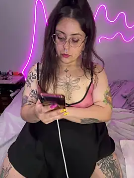 Mizztikaa online show from 1, 2, 2025