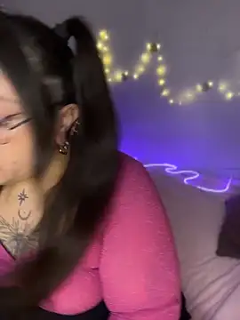 Snapshot of Mizztikaa chatting on 29, 4, 2026 Mizztikaa online show from 29, 4, 2026