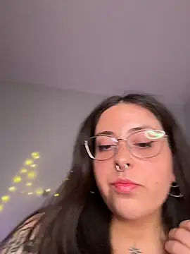 Snapshot of Mizztikaa chatting on 9, 5, 2026 Mizztikaa online show from 9, 5, 2026