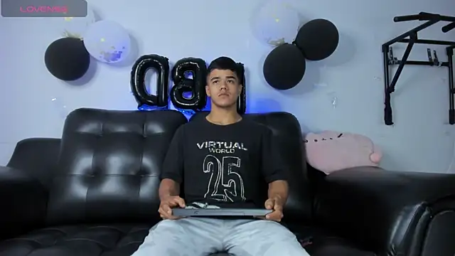 Rob saenz  online show from 17, 2, 2025