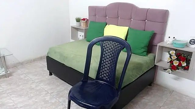 TerezaMendoza  online show from 18, 12, 2024