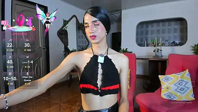 Snapshot of CharlotteLauren chatting on 12, 11, 2025 CharlotteLauren online show from 12, 11, 2025