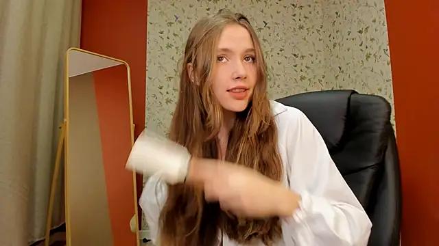 MaryannSoftt online show from 27, 11, 2025