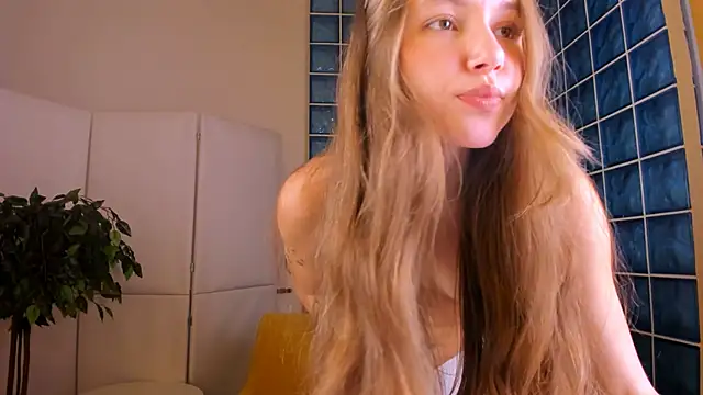 MaryannSoftt online show from 18, 10, 2025