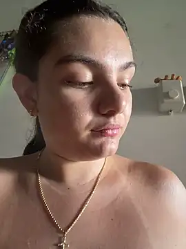 Snapshot of eva_y_marcelo chatting on 2, 7, 2026 eva y marcelo online show from 2, 7, 2026