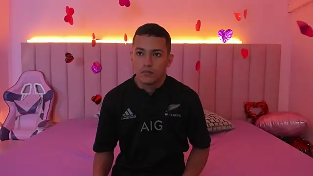 SophieRoyals online show from 13, 2, 2025