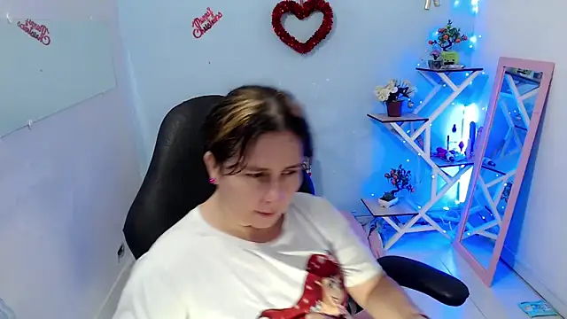 victoria jones online show from 20, 2, 2026