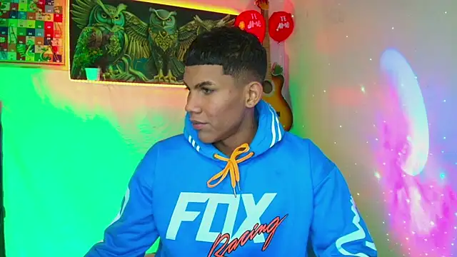 Damian latinxxx online show from 16, 2, 2025