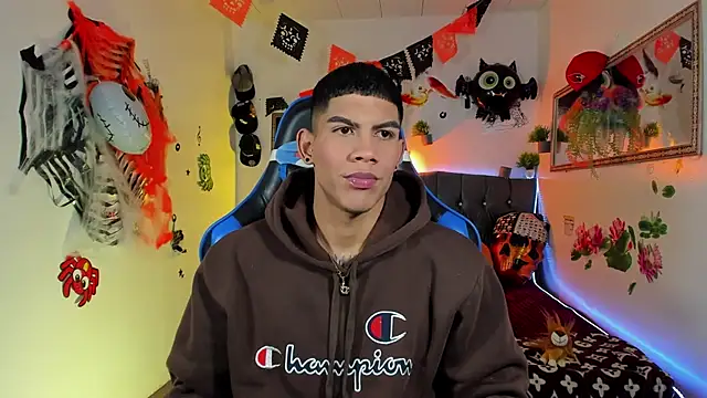 Damian latinxxx online show from 25, 10, 2025