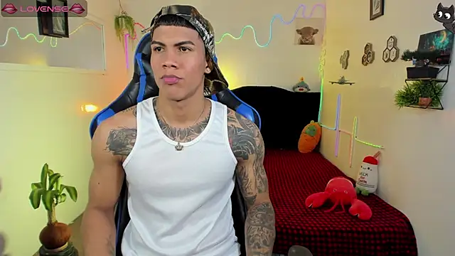 Damian latinxxx online show from 14, 2, 2026