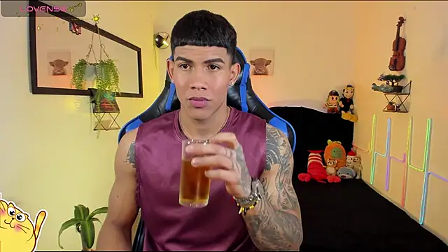 Damian latinxxx online show from 13, 3, 2026