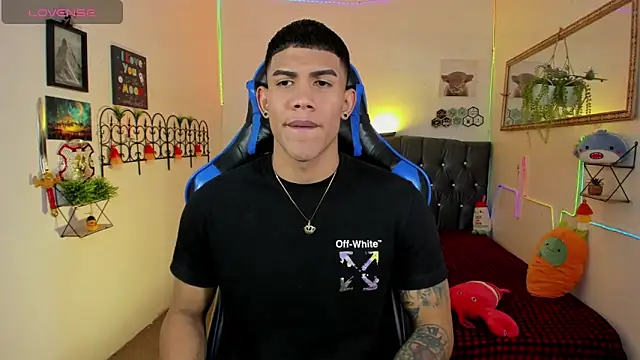 Damian latinxxx online show from 5, 2, 2026