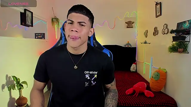 Damian latinxxx online show from 13, 2, 2026