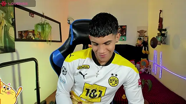 Damian latinxxx online show from 20, 4, 2026