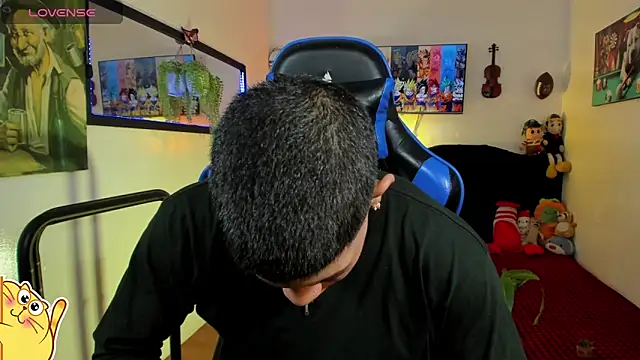 Snapshot of Damian_latinxxx chatting on 4, 5, 2026 Damian latinxxx online show from 4, 5, 2026