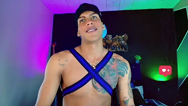 Damian latinxxx online show from 27, 2, 2025