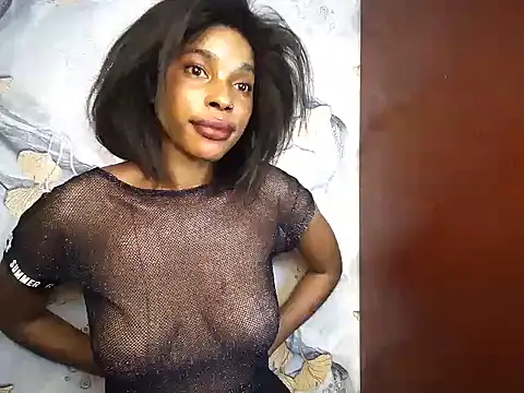 Snapshot of _Gyy_ chatting on 4, 12, 2025 Gyy online show from 4, 12, 2025