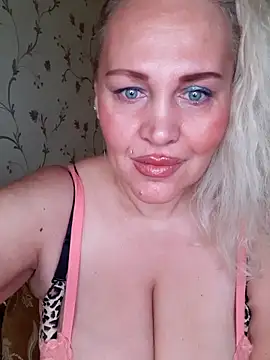 IsabellaBoni online show from 23, 11, 2025