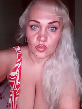 IsabellaBoni online show from 9, 12, 2024