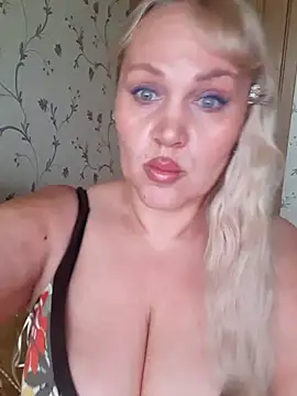 Snapshot of IsabellaBoni chatting on 28, 4, 2026 IsabellaBoni online show from 28, 4, 2026