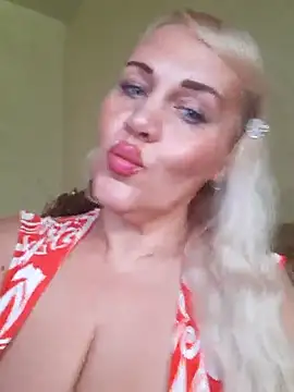 IsabellaBoni online show from 8, 12, 2024